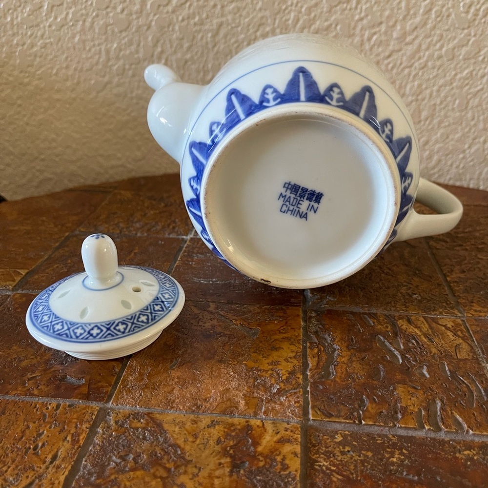 Vintage Tea Pot 💛HP💛 - Picture 13 of 14